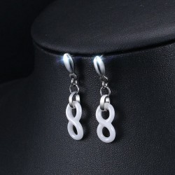 Brincos de gota geométrica de infinito cerâmico branco