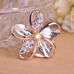 Crystal flower broochBrooches