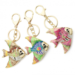 chaveiro de peixe de cristal e esmalte