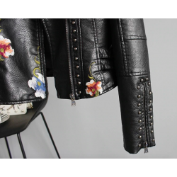 Punk style - bordado floral - jaqueta de couro