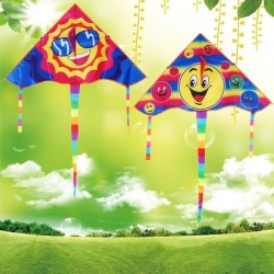 Triângulo sorrindo rosto - kite 80 cm