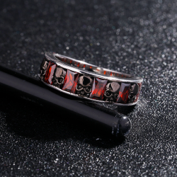 Crystal red retro gothic ring with skulls - unisexRings