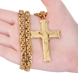 Colar de aço inoxidável de ouro com cruz