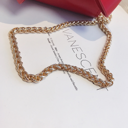 Saco elegante pequeno com arco e cadeia