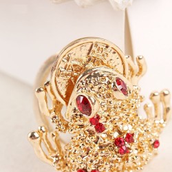 Crystal lucky frog with coin - keychainKeyrings