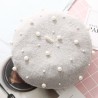 Elegante lã beret com pérolas - chapéu