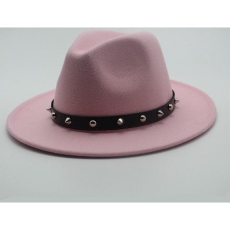 Chapéu elegante com uma borda & rebites
