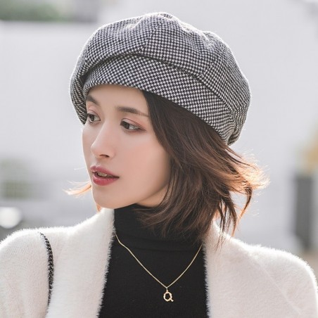 Elegant wool beret - hatHats & Caps