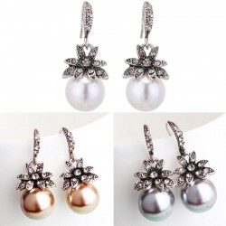 Brincos de luxo vintage com flor de cristal e pérola