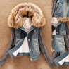 jaqueta curta de jeans e lã na moda com colarinho de pele destacável